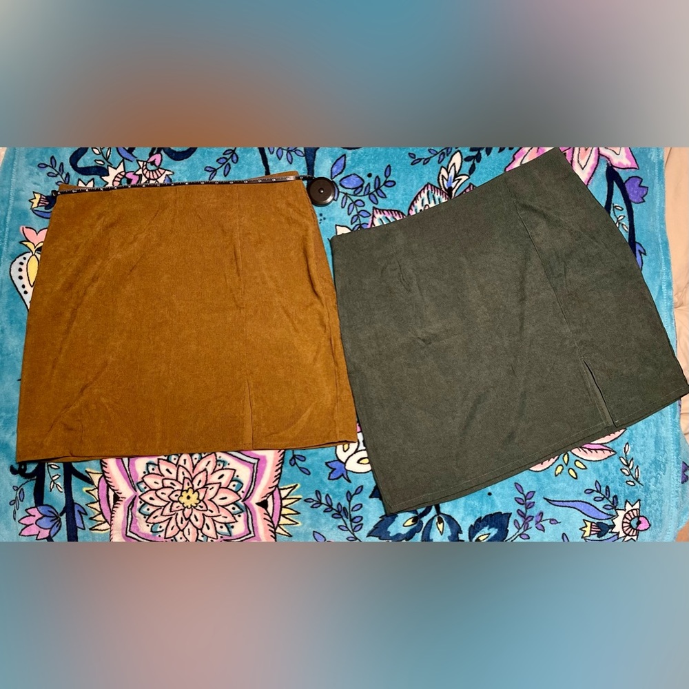 Mid-waist A-Line Corduroy Mini Skirts, Bundle of 2, size: 1XL